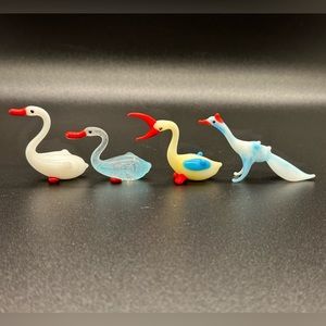 Miniature glass ducks/swans/birds